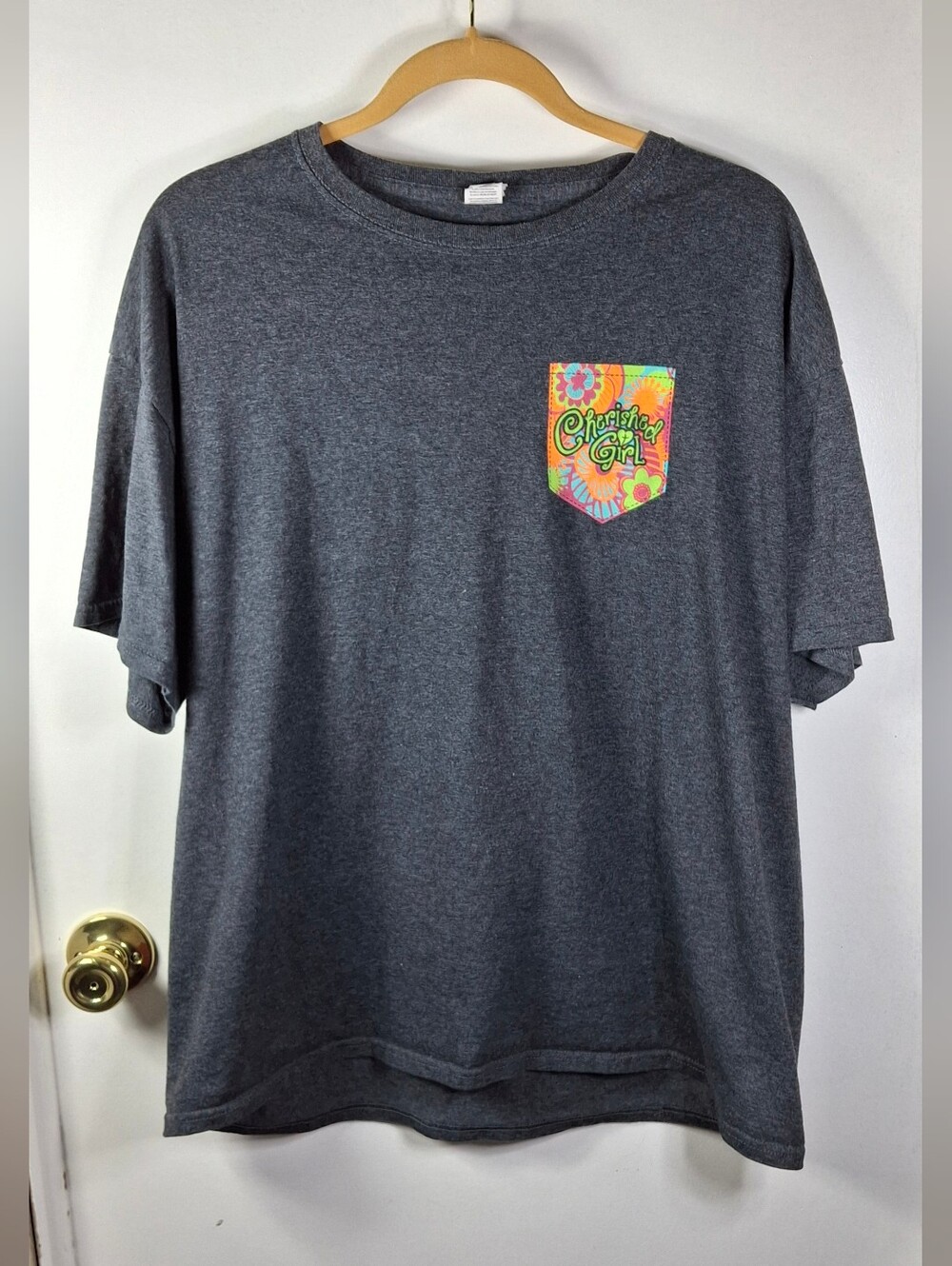 Womens VSCO Girl Indie Pop Groovy Shirt Size XL.